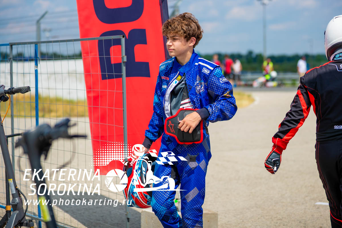 3_196041 3_196041