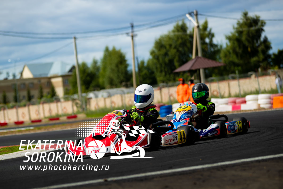 3_193551