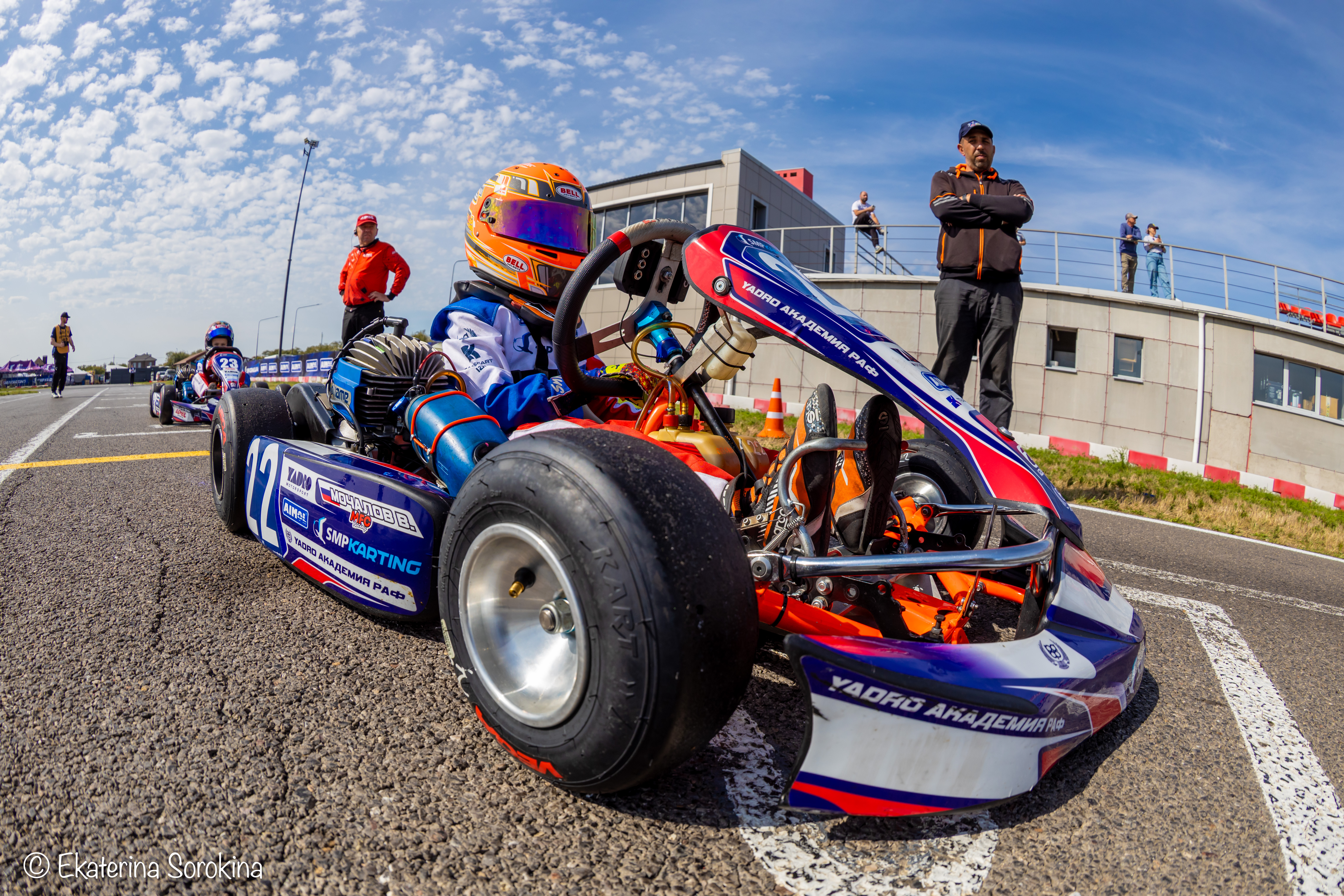 069A2677